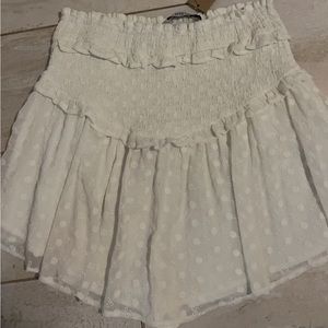 DO+BE white embroidered skort